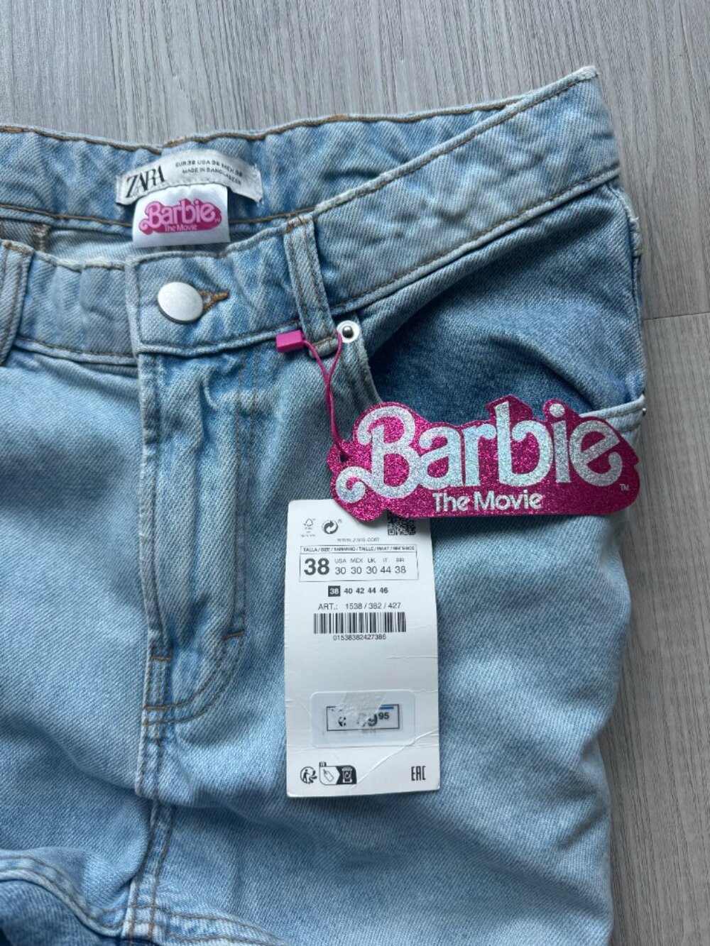 Zara x Barbie™ The Movie Straight-Leg Jeans — Light Wash — Size EU 38 / US 6 NWT - Picture 11 of 15